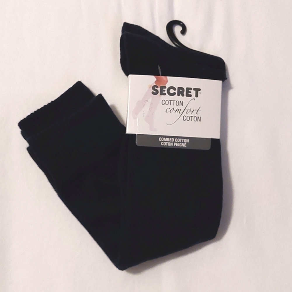 SECRET Women's 2 Pack Navy Knee High Socks NWT 6-10 Shoe Size
